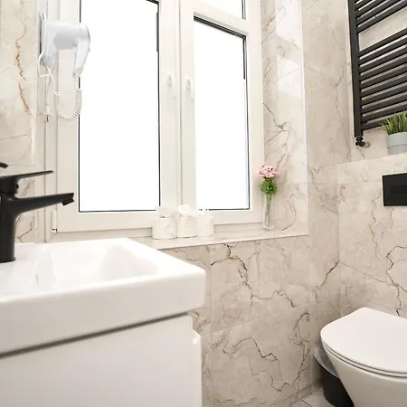 Mmrent Monroe Δωμάτια σε οικογενειακή κατοικία *